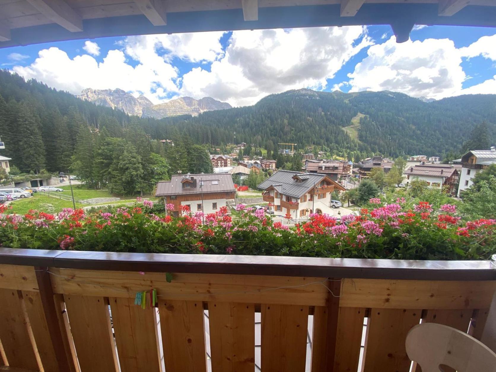 Hotel Dahu Madonna di Campiglio Exterior photo