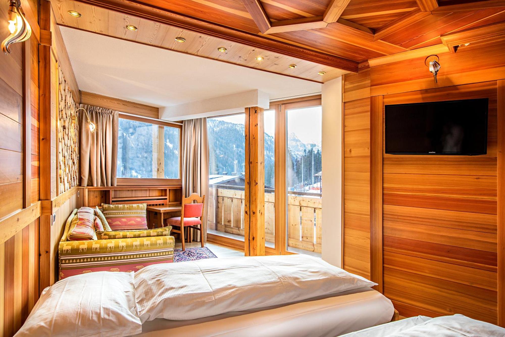 Hotel Dahu Madonna di Campiglio Exterior photo