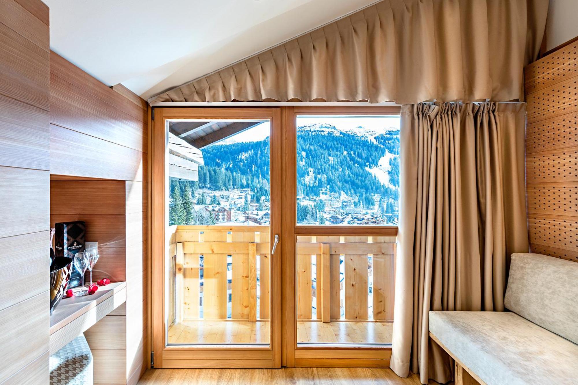 Hotel Dahu Madonna di Campiglio Exterior photo